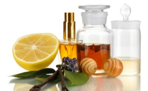 Flavors & Fragrances Grapefruit, perfume, honey and cinammon.