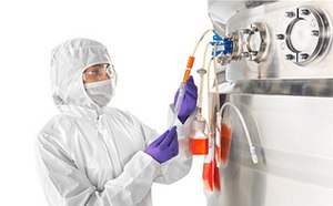 Sample from SS bioreactor using NovaSeptum® GO sterile sampling system A