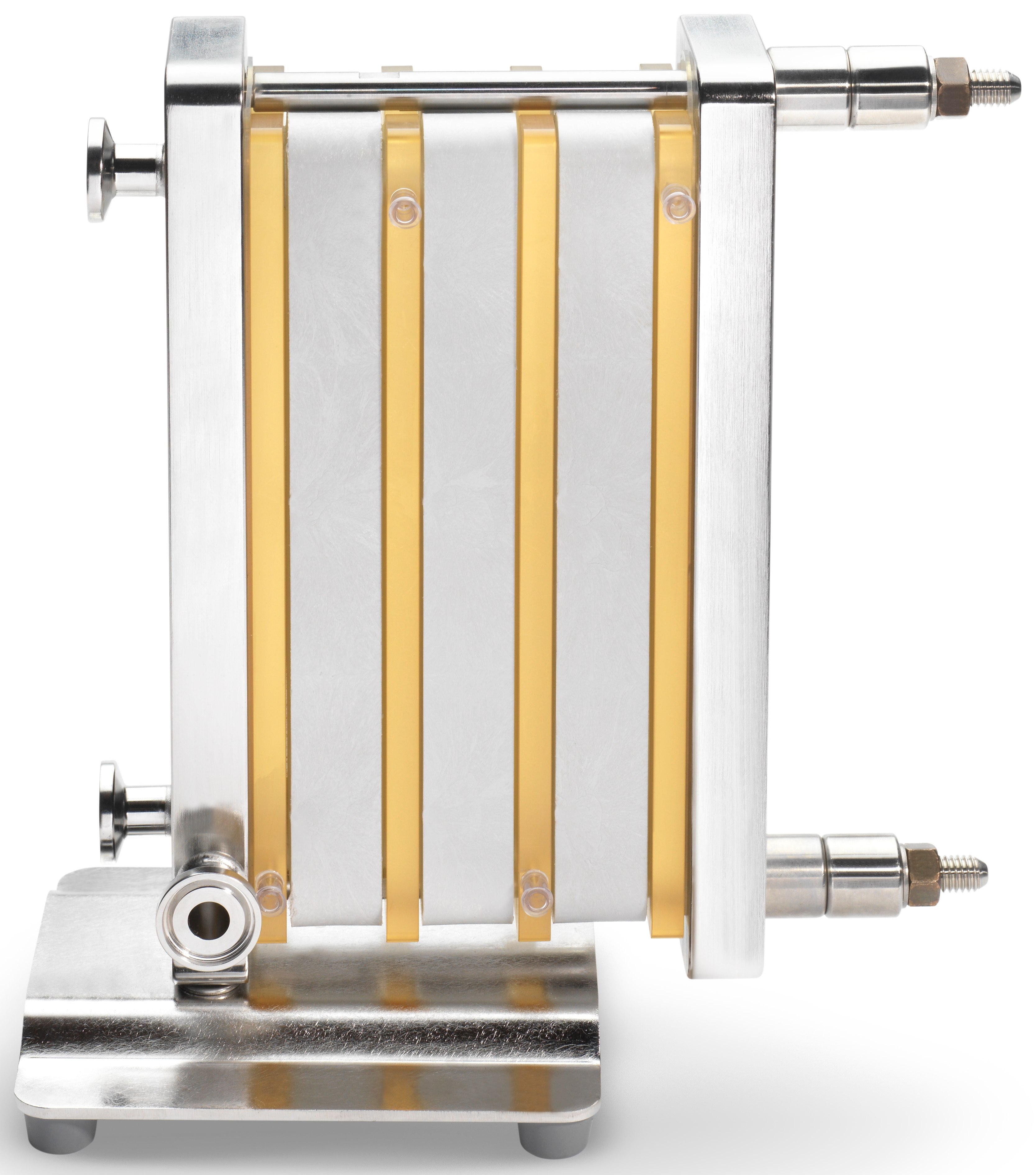 Single-pass TFF with Pellicon® 3 cassettes Pellicon® single-pass TFF is a convenient way to reduce volumes to eliminate tank bottlenecks, reduce the size of subsequent steps, concentrate with inline buffer addition for desalting, and facilitate high final concentrations with high product recovery