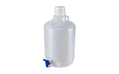 Diamond® RealSeal™ Round PP Carboys with Spigot: Round PP Carboys with Spigot, Brand Diamond - RealSeal, with white PP screwcap, 20 Liter, modled graduations, from company Globe Scientific