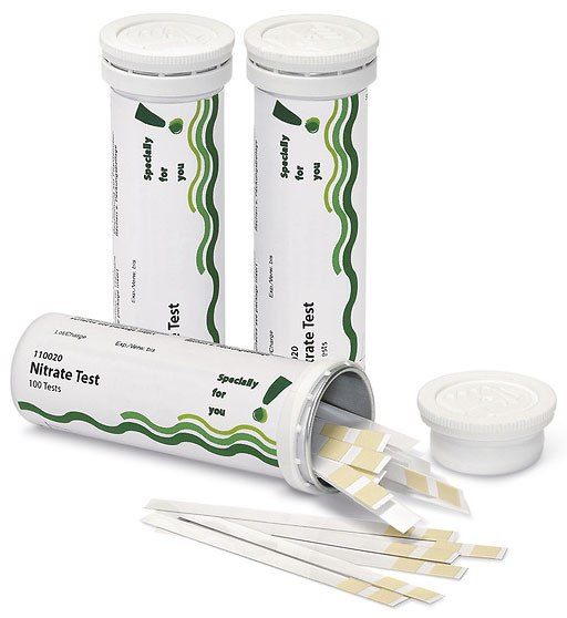 Nitrate test strips Test strips or papers for the detection of nitrate in wet chemical analysis