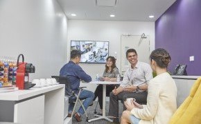 On-site viral clearance services 머크의 고객 친화적인 시설에서 자사의 표준 또는 하이브리드 서비스를 사용하여 투명성과 지원을 통해 바이러스 클리어런스 연구를 수행할 수 있습니다.