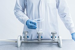 Minimize cleanup, assembly and autoclaving for membrane filtration Minimize cleanup, assembly and autoclaving for membrane filtration