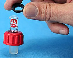 A plastic retaining ring loosens the joint for safe disassembly. A plastic retaining ring loosens the joint for safe disassembly.