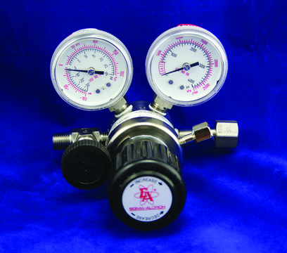 Aldrich® corrosive lecture-bottle gas regulator delivery pressure 0-50 psig, CGA Inlet size 170